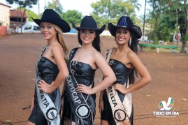 Desfile c�vico - Capin�polis 71 anos - 16/09/25 - Foto 01